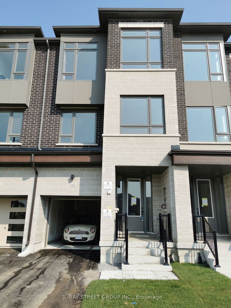home for lease on 251 Tennant Circle