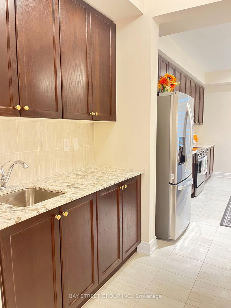 251 Tennant Circ, Vaughan, L4H 5L4 | Image 3