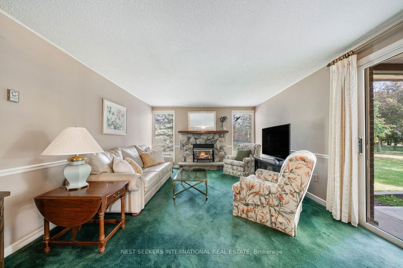 27 Noblewood Dr  King, L0G 1N0 | Image 13