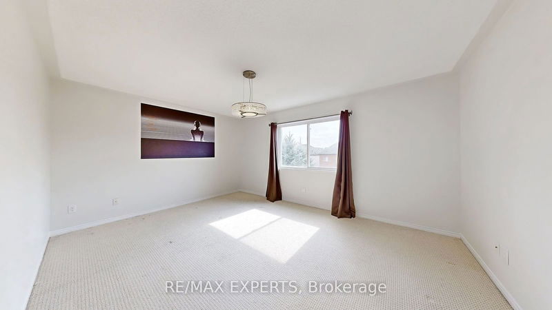 805 Miller Park Ave  Bradford West Gwillimbury, L3Z 0L7 | Image 12