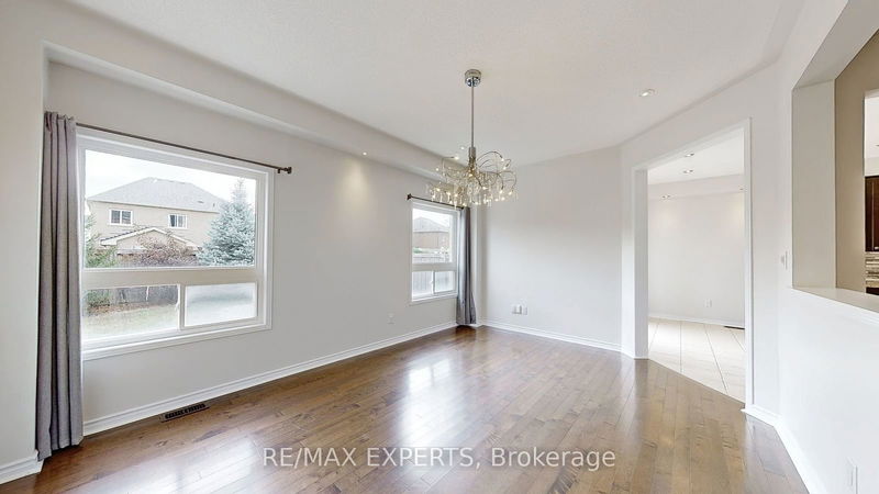 805 Miller Park Ave  Bradford West Gwillimbury, L3Z 0L7 | Image 3