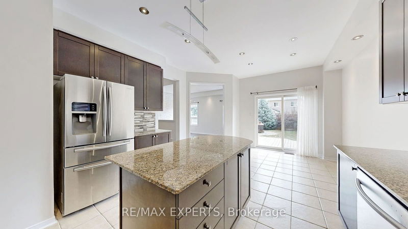 805 Miller Park Ave  Bradford West Gwillimbury, L3Z 0L7 | Image 7