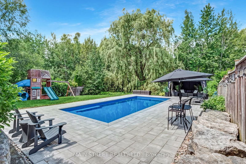 962 Booth Ave  Innisfil, L9S 0A5 | Image 36