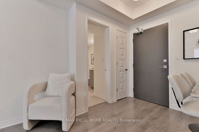  321 - 2 Adam Sellers St  Markham, L6B 1P2 | Image 5