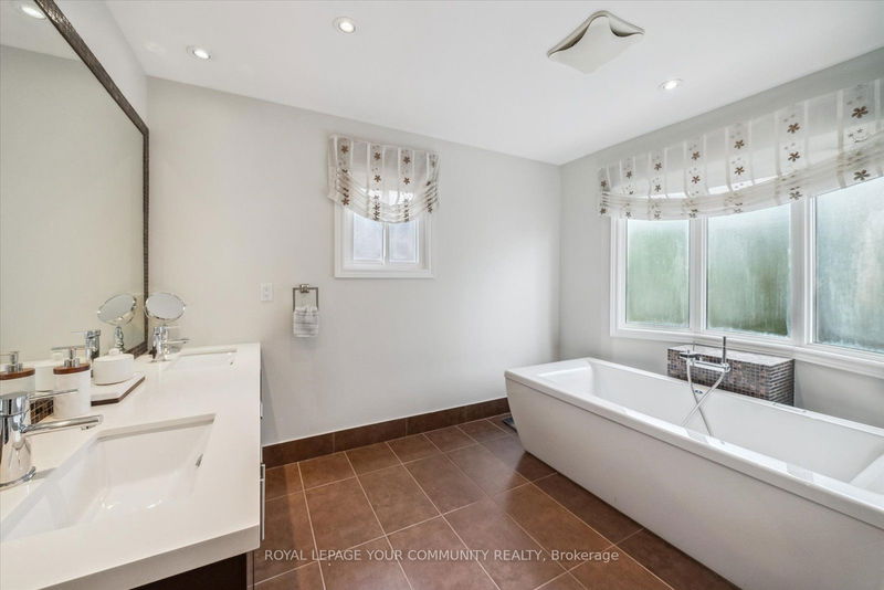 66 Palmerston Dr  Vaughan, L4J 7V9 | Image 23