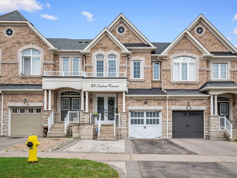 29 Lindvest Cres  Vaughan, L6A 4N2 | Image 1