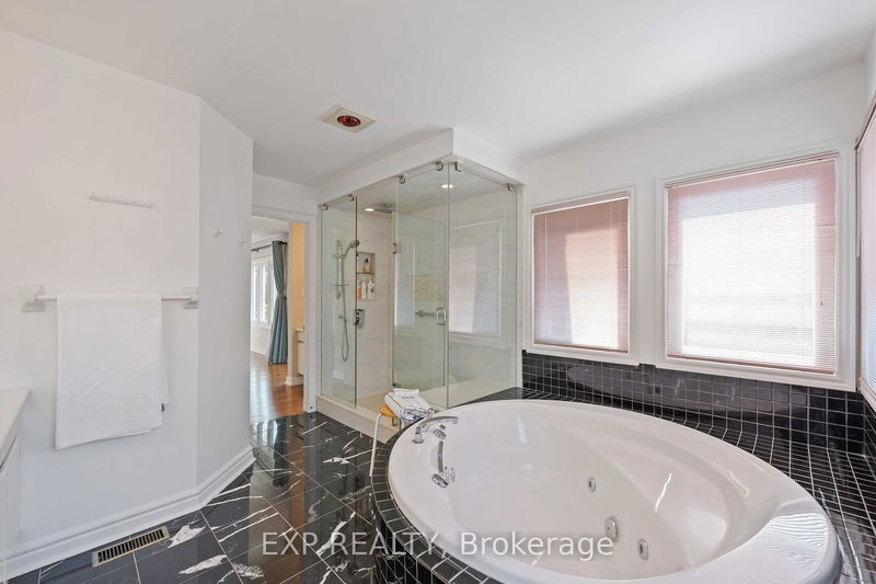 3 Hoodview Crt  Markham, L3R 0A6 | Image 34