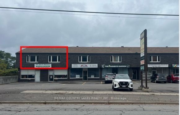 home for lease on 2-466 OSBORNE Street