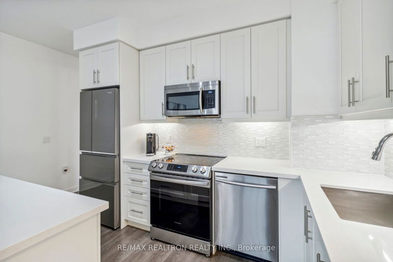  310 - 75 Oneida Cres  Richmond Hill, L4B 0H3 | Image 18