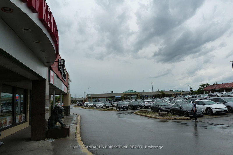 52 - 8360 Kennedy Rd, Markham, L3R 9W4 | Image 3