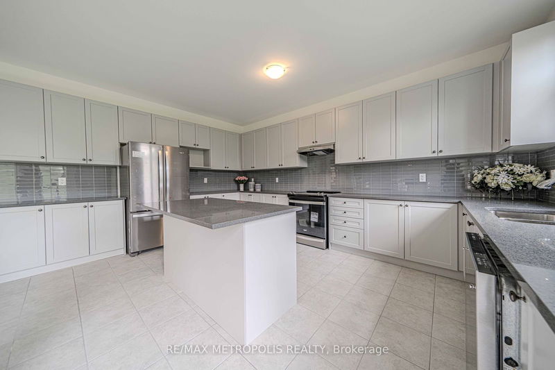 11 Upbound Crt  East Gwillimbury, L9N 0W1 | Image 12