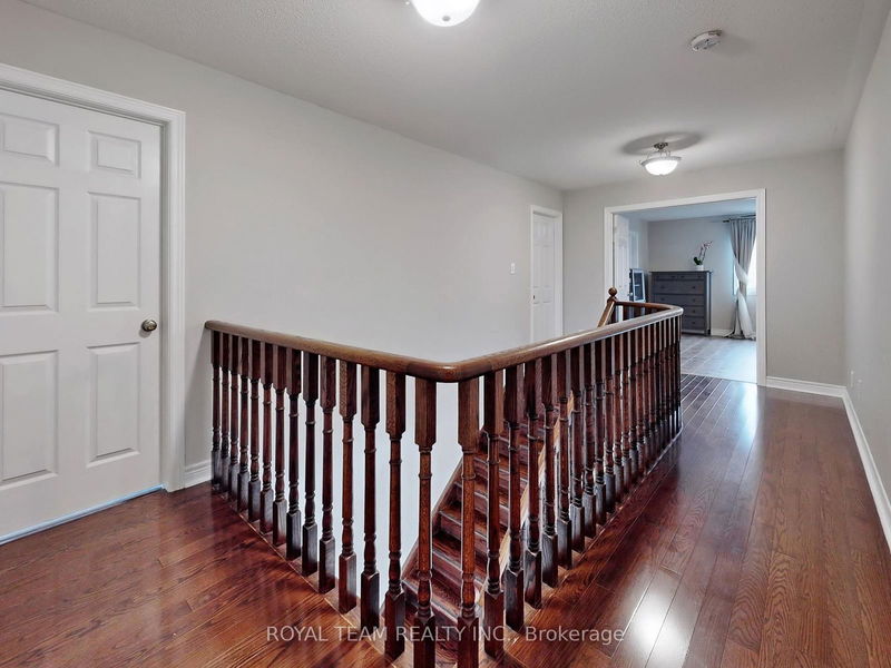 4 Church View Ave  Markham, L6C 0L6 | Image 19