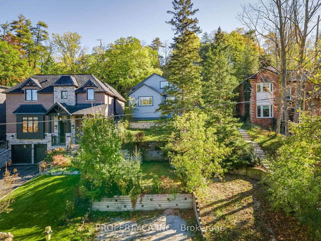 3 Pine Ridge Avenue