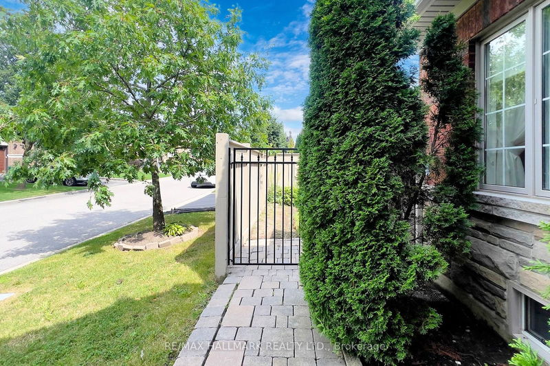 243 Via Campanile Rd  Vaughan, L4H 0N8 | Image 5