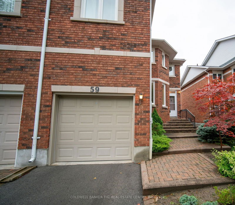 59 Brownstone Circ  Vaughan, L4J 7P8 | Image 2