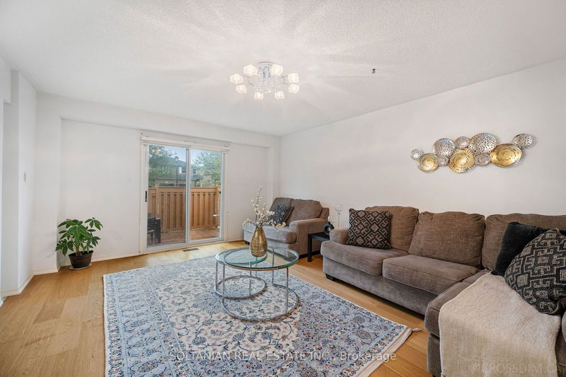 582 Pinder Ave  Newmarket, L3X 2A3 | Image 7