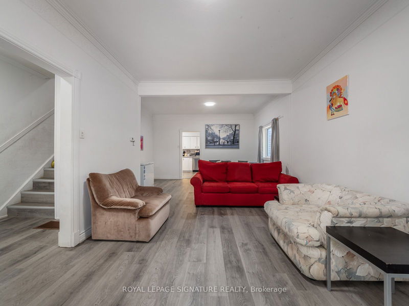 58A Oxford St  Richmond Hill, L4C 4L5 | Image 5