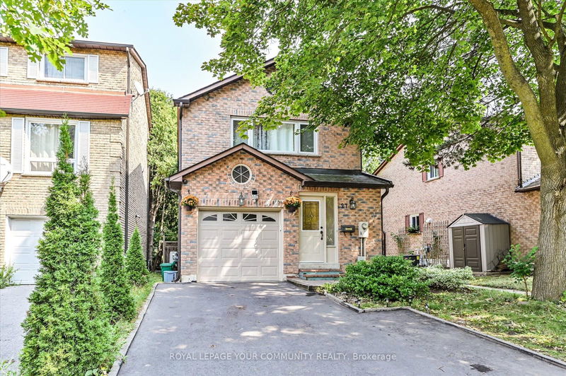 27 Cottonwood Crt  Markham, L3T 5W9 | Image 2