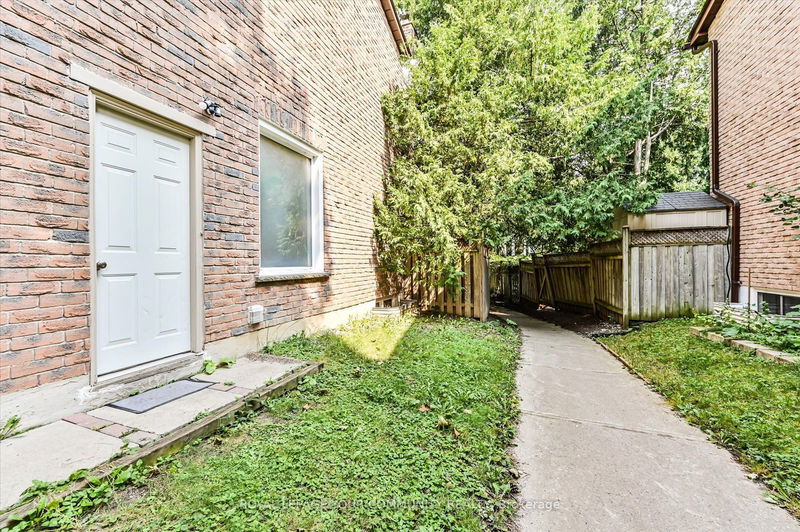 27 Cottonwood Crt  Markham, L3T 5W9 | Image 31