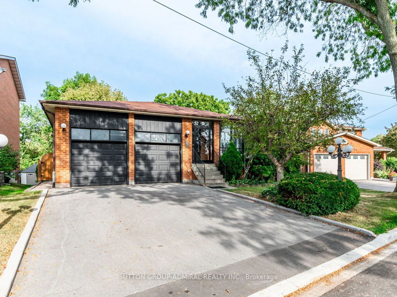 6 Cherry Hills Rd  Vaughan, L4K 1M4 | Image 2