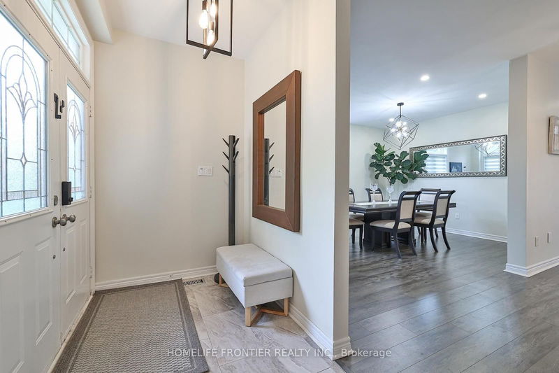 6 Raintree Cres  Richmond Hill, L4E 3T5 | Image 2