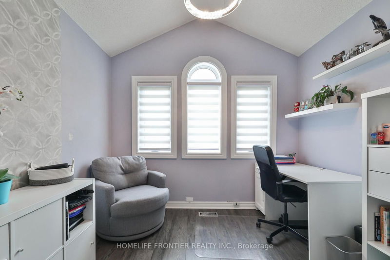 6 Raintree Cres  Richmond Hill, L4E 3T5 | Image 31