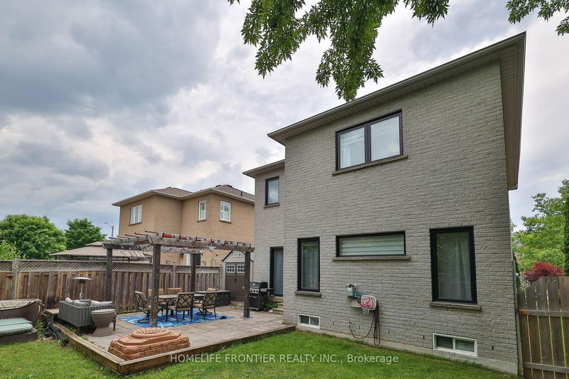 6 Raintree Cres  Richmond Hill, L4E 3T5 | Image 37