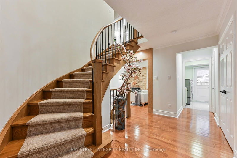 9 Ritter Cres  Markham, L3R 4K4 | Image 18