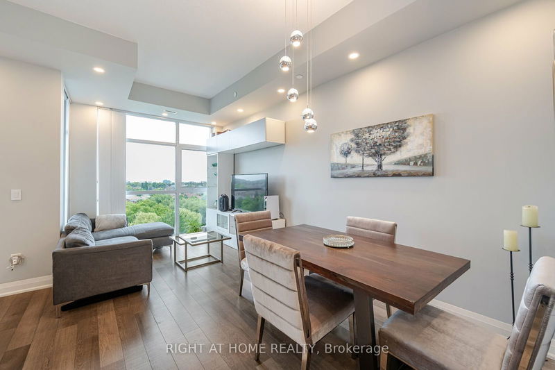  727 - 8763 Bayview Ave  Richmond Hill, L4B 3V1 | Image 2