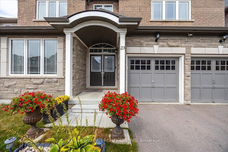23 Terrell Ave, Georgina, L4P 0C8 | Image 2