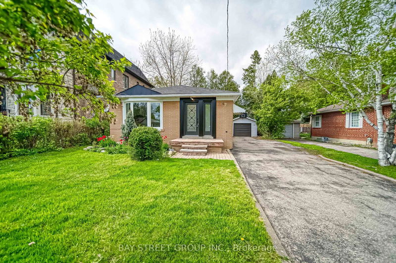 47 Rockport Cres  Richmond Hill, L4C 2L7 | Image 32