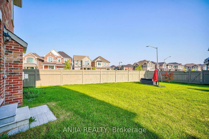 262 Beaverbrae Dr  Markham, L6C 3K8 | Image 39