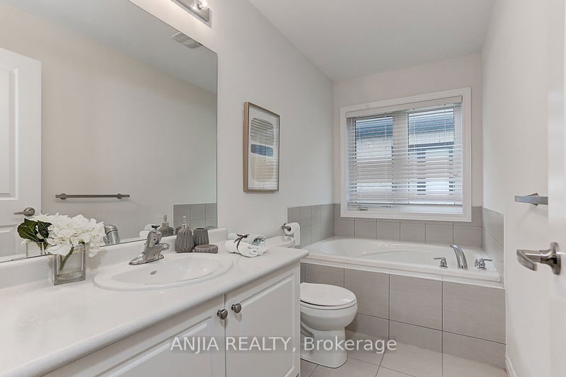 20 Robert Joffre Leet Ave  Markham, L6B 1P8 | Image 28