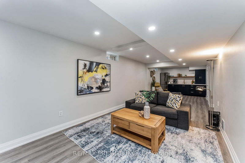 100 Treasure Rd  Vaughan, L6A 2Z9 | Image 24