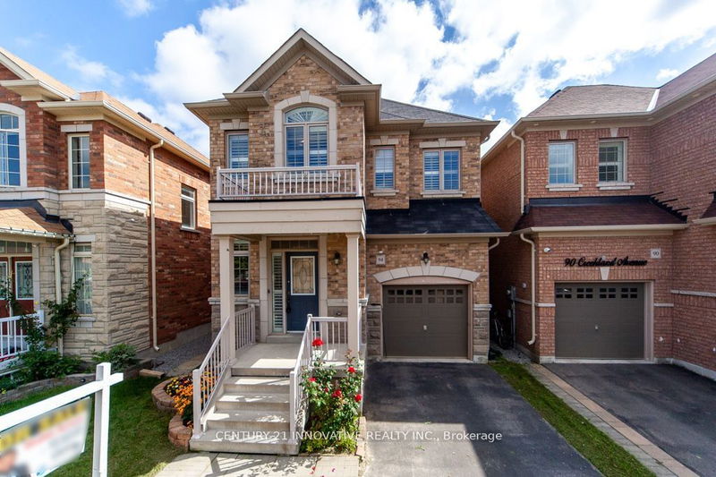 94 Creekland Ave  Whitchurch-Stouffville, L4A 0B2 | Image 1