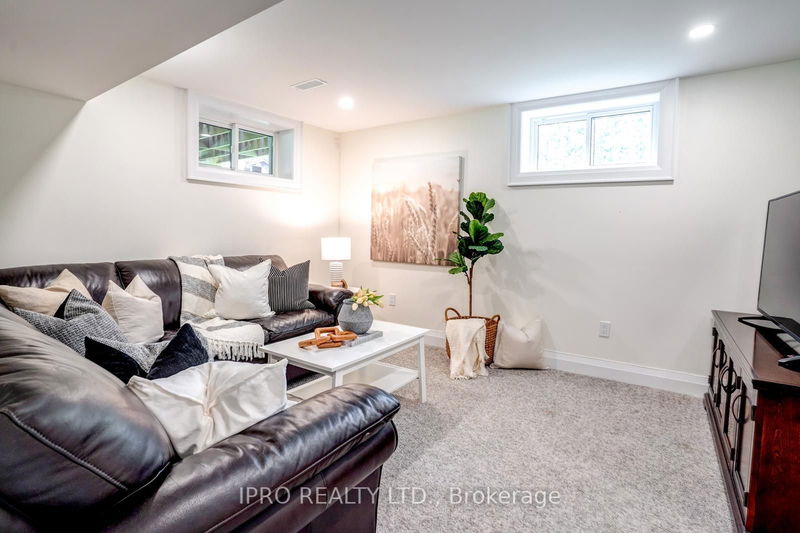 26010 Mccowan Rd  Georgina, L0E 1R0 | Image 28