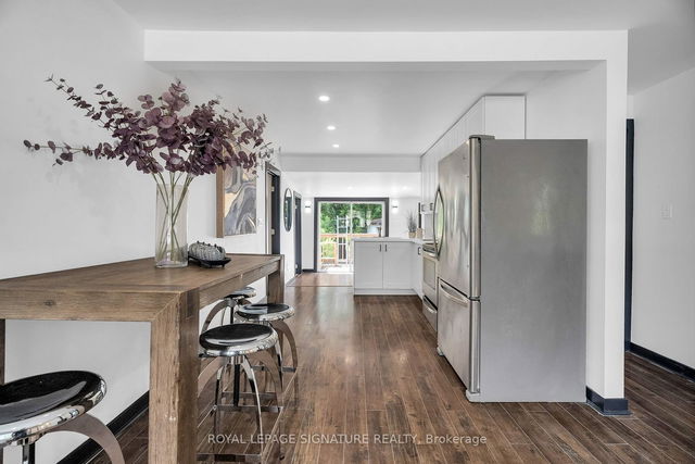33 Riveredge Drive