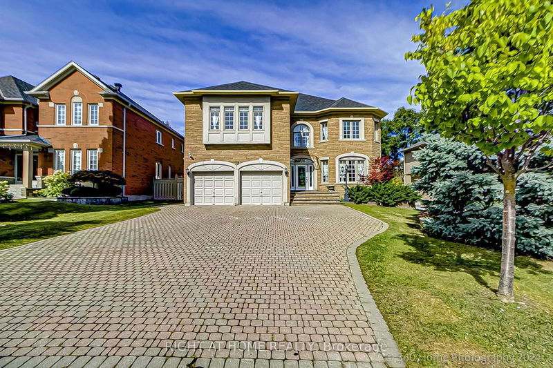 78 Golden Tulip Cres  Markham, L6C 1W3 | Image 1