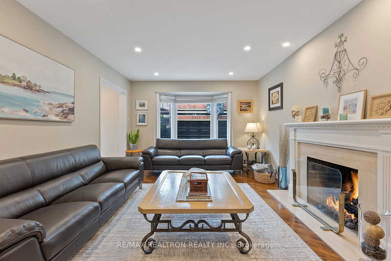 34 Bridewell Cres  Richmond Hill, L4C 9C2 | Image 7