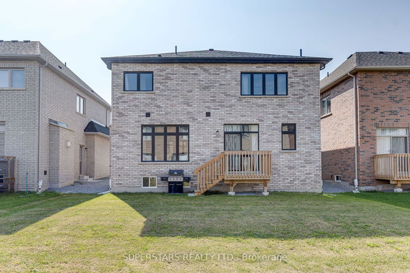 8 Bruce Welch Ave  Georgina, L4P 0J1 | Image 29