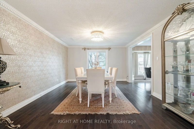 97 Carrington Dr  Richmond Hill, L4C 7X8 | Image 11