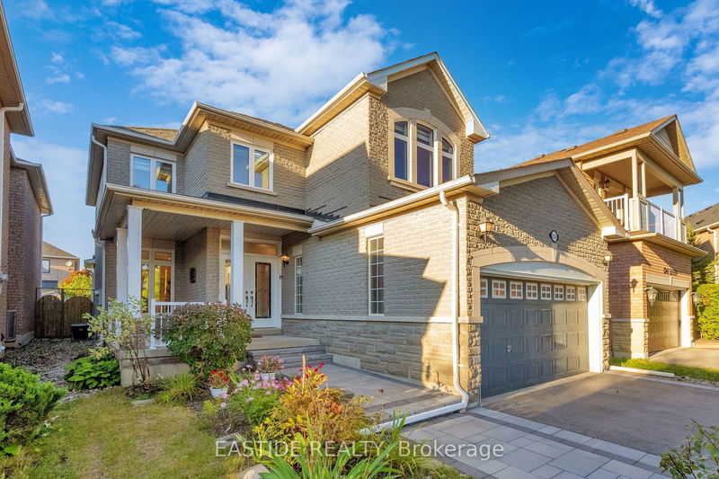 115 Raintree Cres  Richmond Hill, L4E 3Y8 | Image 2