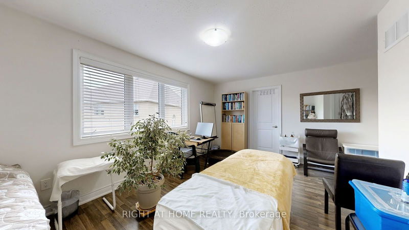 11 Robert Wilson Cres  Georgina, L4P 0G8 | Image 23