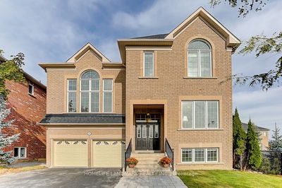 223 Selwyn Rd  Richmond Hill, L4E 0R4 | Image 1