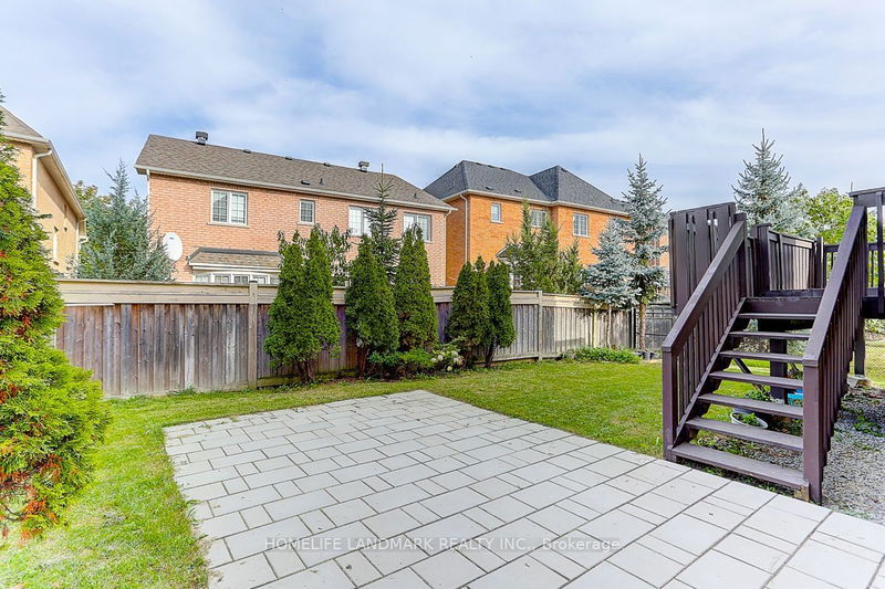 223 Selwyn Rd  Richmond Hill, L4E 0R4 | Image 37