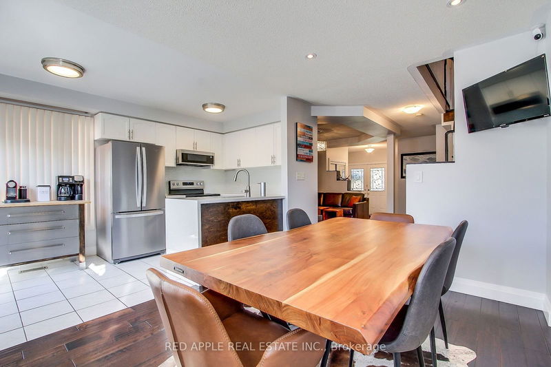 19 Long Point Dr  Richmond Hill, L4E 3W9 | Image 10