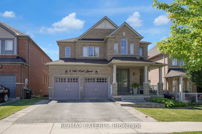 4 West Park Ave  Bradford West Gwillimbury, L3Z 0A8 | Image 1