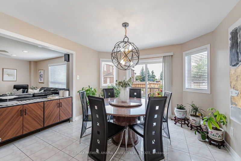 192 Ahmadiyya Ave  Vaughan, L6A 3A5 | Image 11