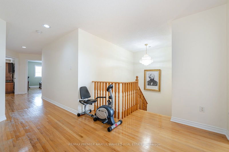 192 Ahmadiyya Ave  Vaughan, L6A 3A5 | Image 14