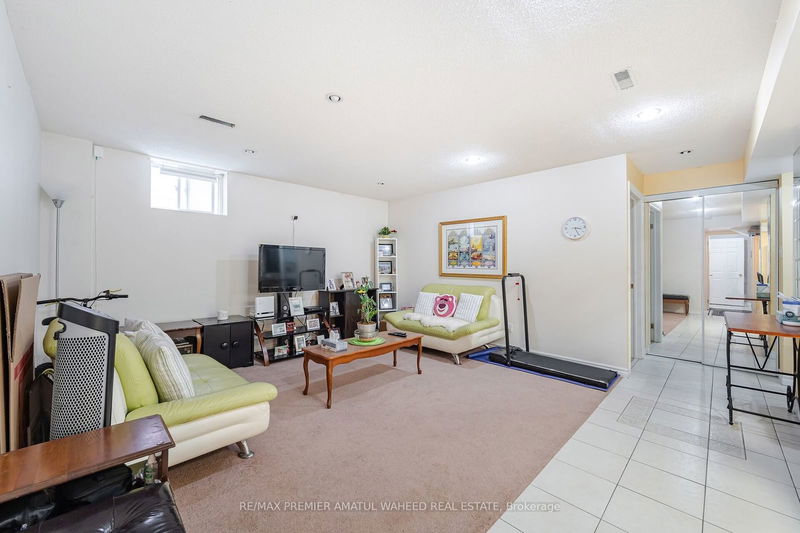 192 Ahmadiyya Ave  Vaughan, L6A 3A5 | Image 28